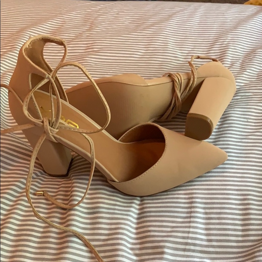 Heels. - Picture 2 of 3